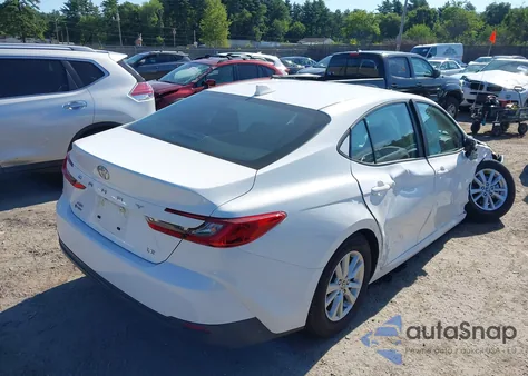 2025 Toyota Camry Le from USA, damaged, VIN 4T1DBADK5SU009183